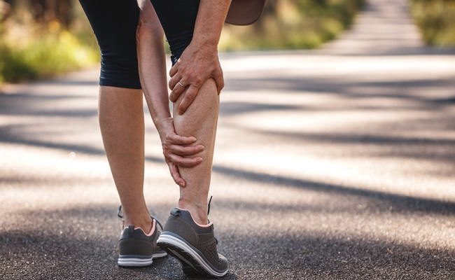kaki keram saat jalan