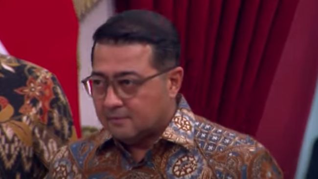 teuku riefky