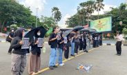 Aksi Kamisan di Bogor: Puluhan Aktivis Serba Hitam Tuntut Pertanggungjawaban Negara atas Kekerasan Aparat