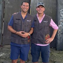 Dua Asisten Pelatih Alex Pastoor dan Denny Landzaat Terbang Lebih Dulu ke Arab Saudi, Timnas Indonesia Siap Hadapi Putaran Ke 4 Kualifikasi Piala Dunia 2026