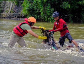 Aksi Angkut Sampah Wakil Wali Kota Bogor