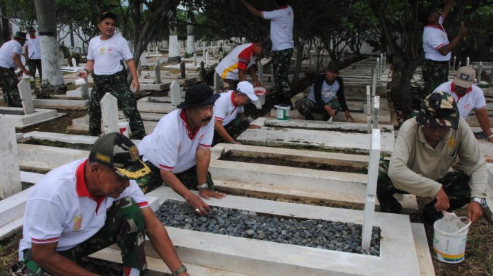 Purnawirawan TNI Kota Bogor : Bersih-bersih TMP