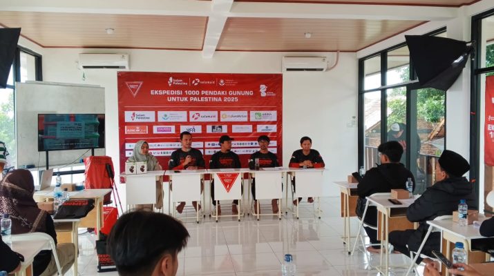 Salam Palestina Gelar Eskpedisi 1000 Pendaki