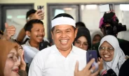Dedi Mulyadi Lantik Asep Surya Atmaja Jadi Bupati Bekasi, Soroti SILPA Rp2 Triliun