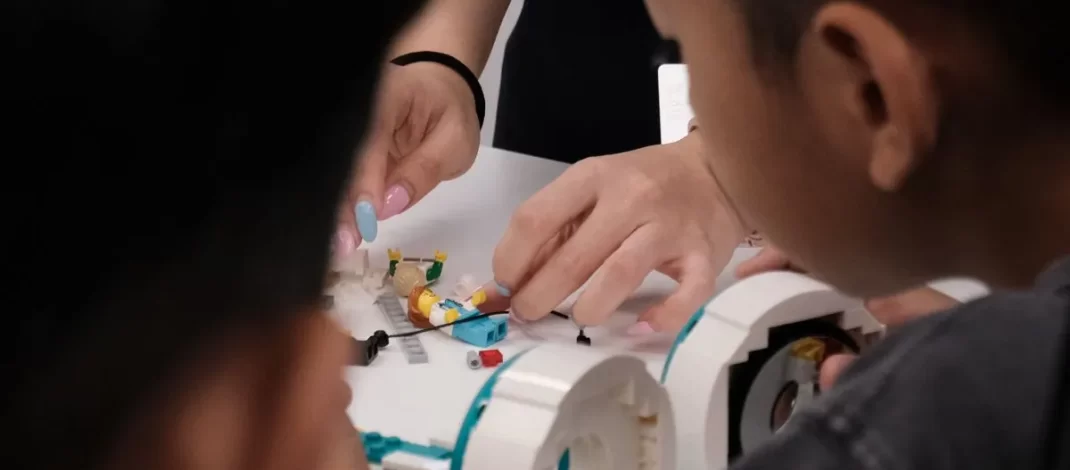 Belajar Sambil Bermain, Cara Baru Redakan Kecemasan Anak Saat MRI