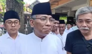 Gus Yahya Datangi Kiai Sepuh di Tebuireng: Tas Penuh Dokumen Dibawa untuk Redam Kisruh PBNU