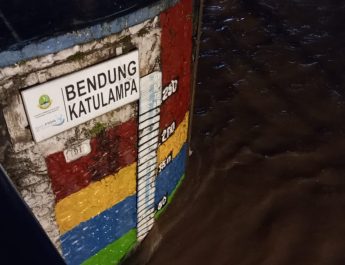 Debit Air Bendung Katulampa