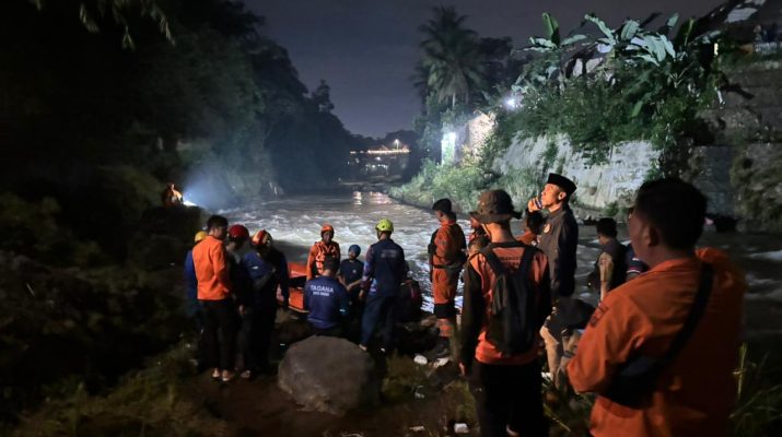Pencaraian Anak Hanyut di Sungai
