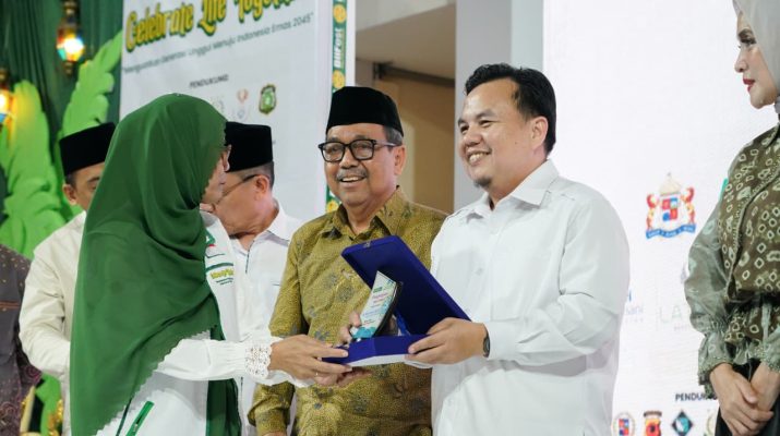 Adityawarman Adil Ketua DPRD Kota Bogor Raih Penghargaaan BIIFest 2026