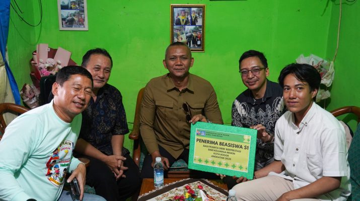 Pemkot & DPRD Kota Bogor tebus Ijazah siswa yang tertahan
