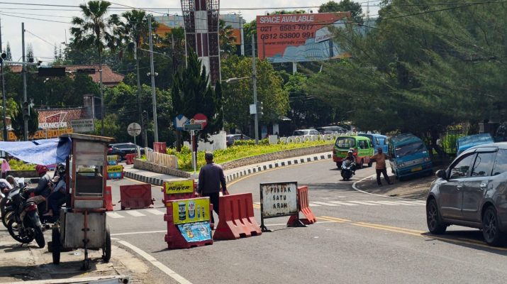 Volume Kendaraan Gerbang Tol Ciawi Naik 11 Persen, Polisi Terapkan One Way di Jalur Puncak