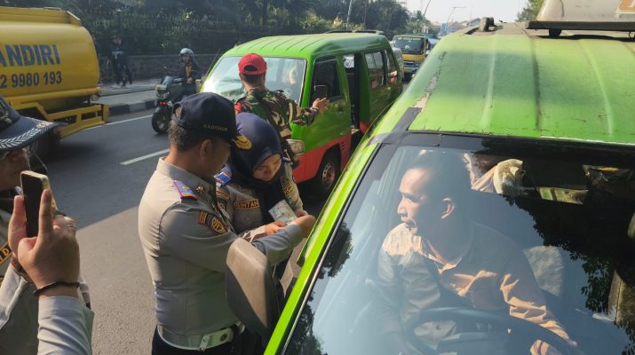 Razia Angkot Uzur di Kota Bogor