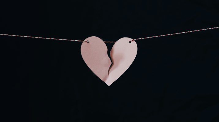 ilustrasi cerai. (Unsplash).