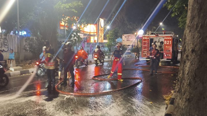 Tumpahan Minyak di Jalan Ahmad Yani Bogor, 4 Pemotor Terjatuh