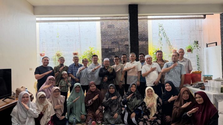 pertemuan perdana alumni rombongan haji