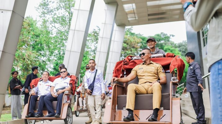 Pemkot Bogor Kawal Penyaluran 160 Becak Listrik untuk Pengayuh Lansia