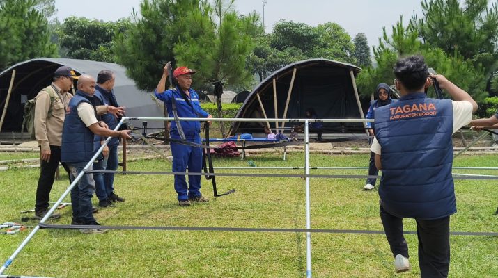 Dari Bongkar Pasang Shelter hingga Tata Letak Kompor, Begini Cara Dinsos Bogor Latih Tagana