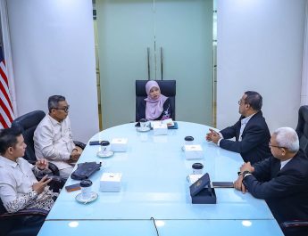 Menteri Pendidikan Malaysia Terima Rektor UIKA Bogor