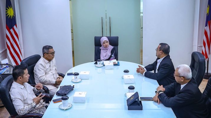 Menteri Pendidikan Malaysia Terima Rektor UIKA Bogor