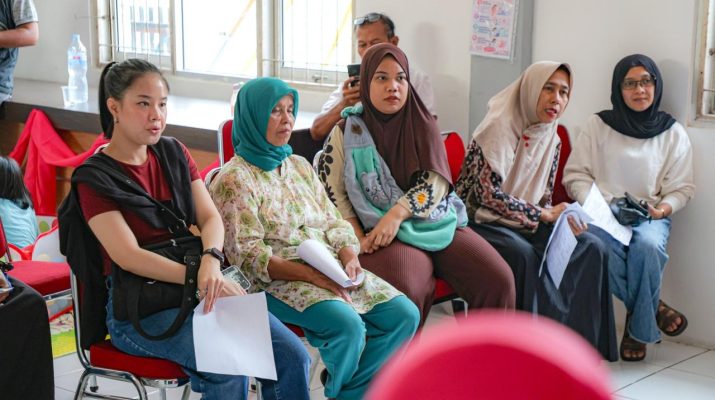 Warga Babakan Pasar Antusias Periksa Kanker Payudara Dan Serviks